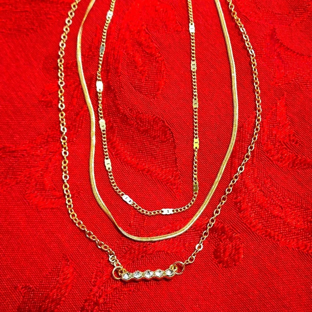 Bijoux Bar Gold Tone Glass 20 Inch Snake Strand Necklace